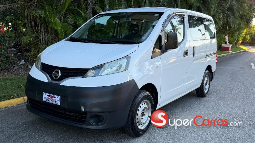 2019 Nissan NV 200 — foto 2 / 9