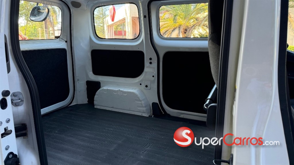 2019 Nissan NV 200 — foto 6 / 9