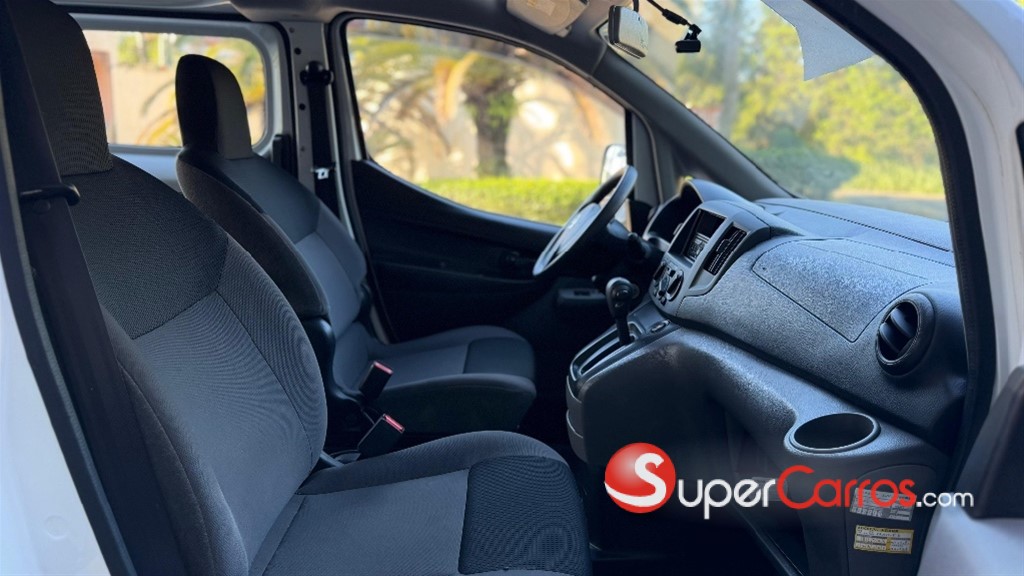2019 Nissan NV 200 — foto 9 / 9