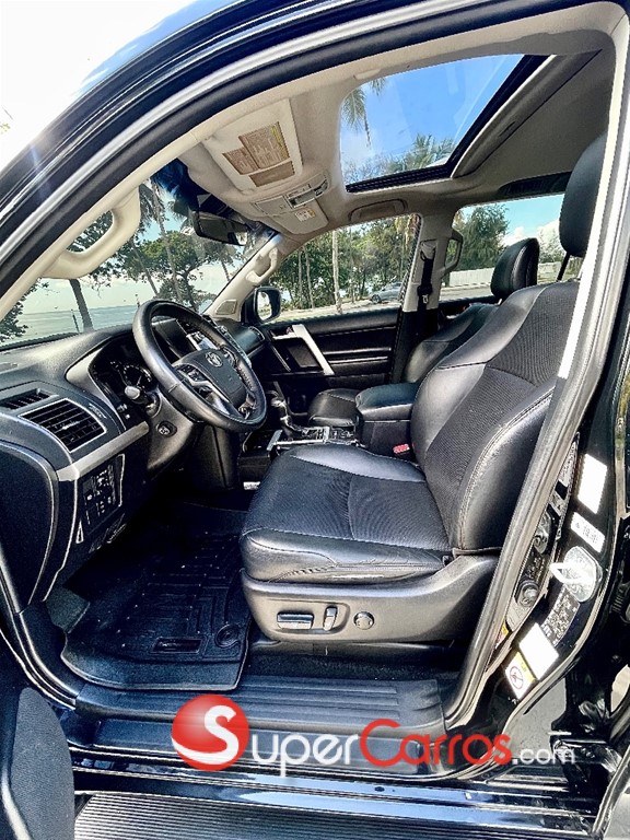 2020 Toyota Land Cruiser Prado VXL — foto 9 / 12