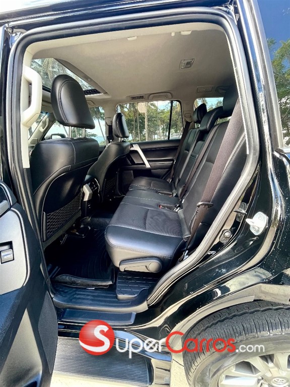 2020 Toyota Land Cruiser Prado VXL — foto 12 / 12