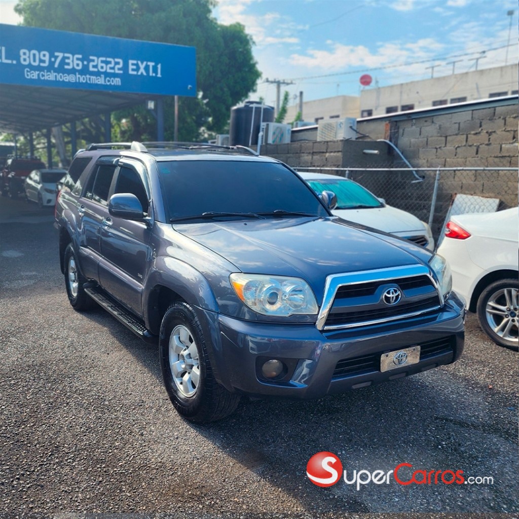 2006 Toyota 4 Runner SR5 — foto 5 / 9