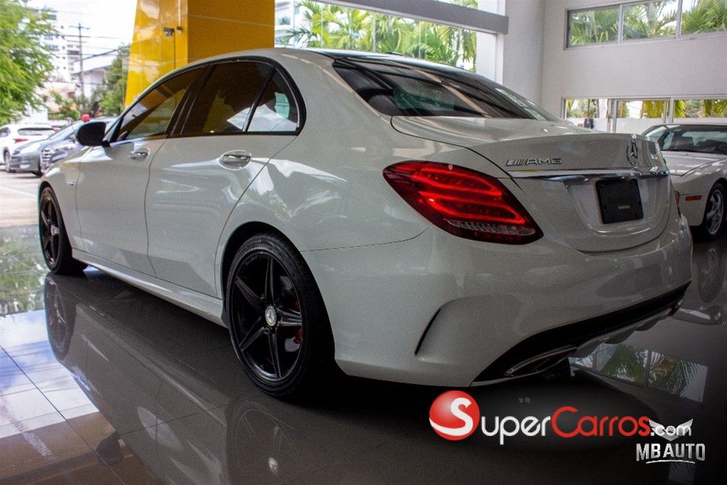 2016 Mercedes-Benz Clase C 300 4 Matic — foto 3 / 12