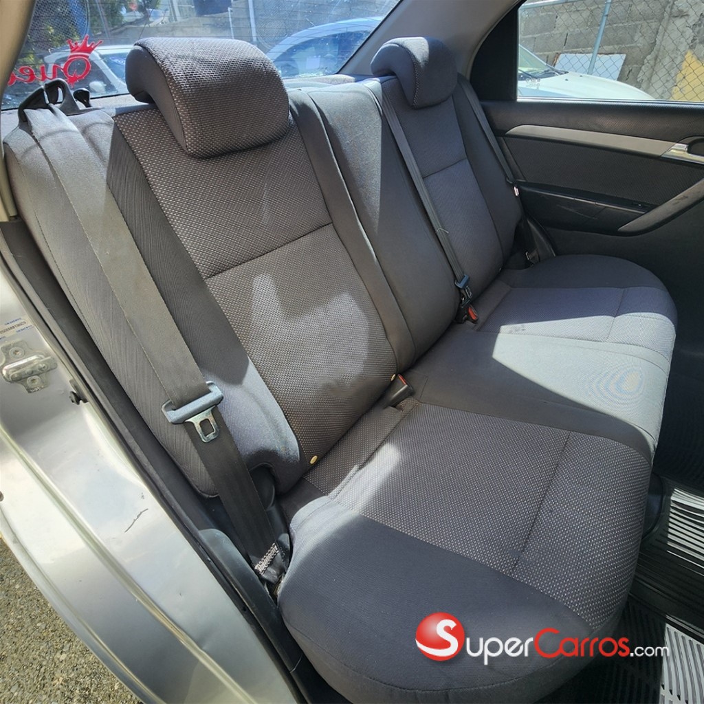 2011 Chevrolet Aveo LS — foto 7 / 11