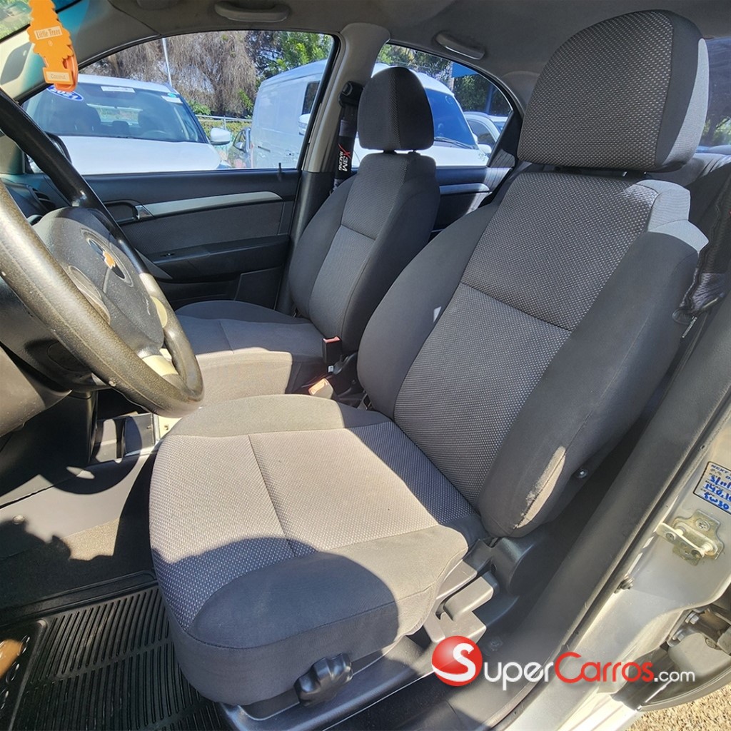 2011 Chevrolet Aveo LS — foto 8 / 11