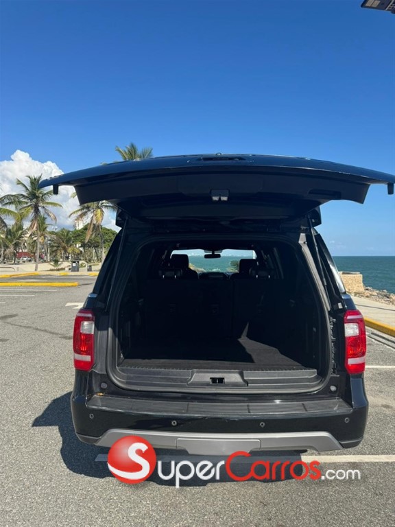 2018 Ford Expedition — foto 2 / 11