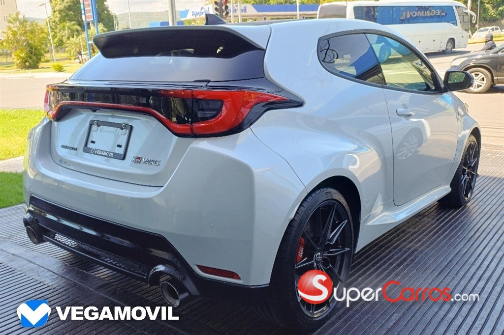 2026 Toyota Yaris GR — foto 3 / 12