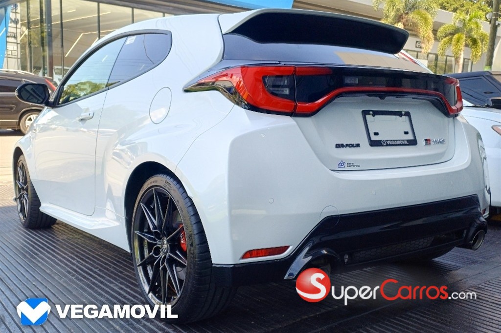 2026 Toyota Yaris GR — foto 4 / 12