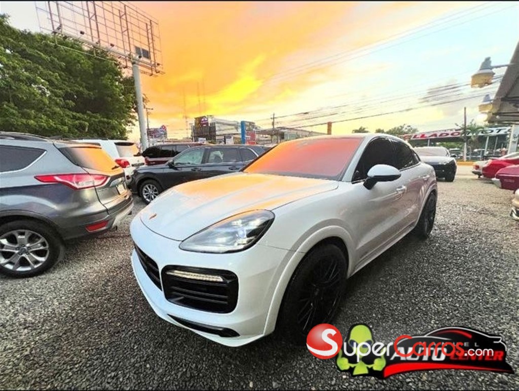 2021 Porsche Cayenne Coupe GTS — foto 3 / 12