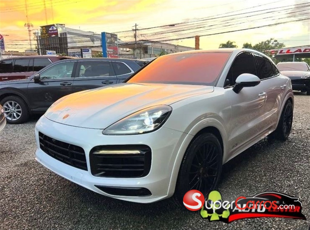 2021 Porsche Cayenne Coupe GTS — foto 4 / 12