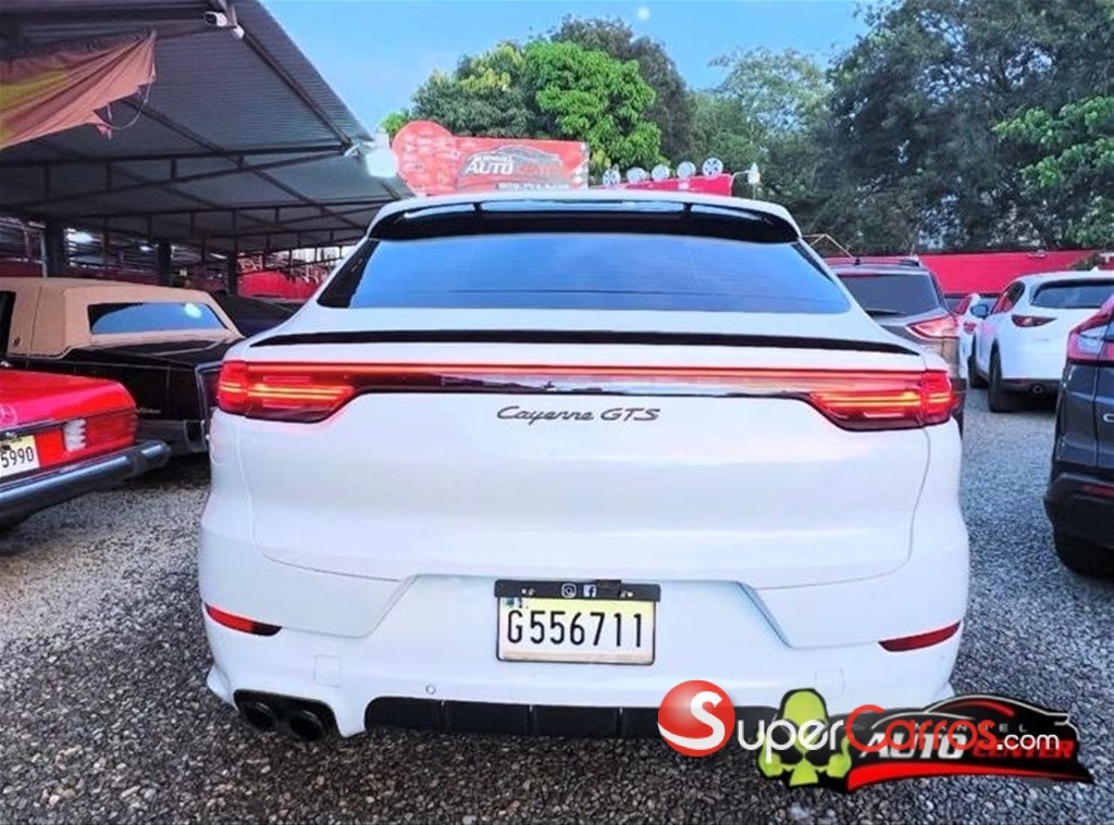 2021 Porsche Cayenne Coupe GTS — foto 7 / 12