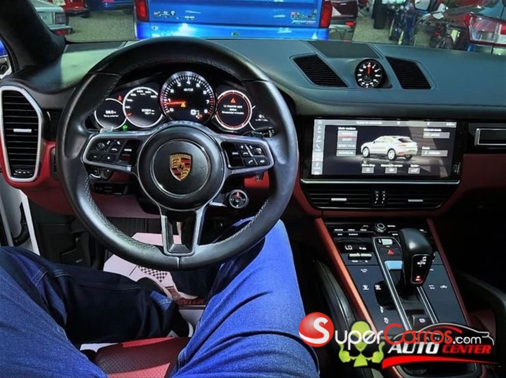 2021 Porsche Cayenne Coupe GTS — foto 11 / 12