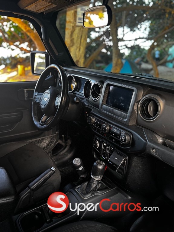 2021 Jeep Gladiator Sport — foto 6 / 9