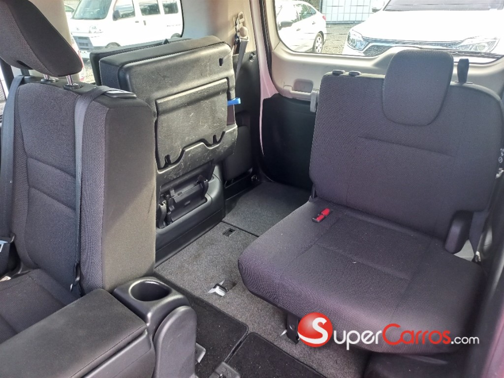 2019 Nissan Serena — foto 7 / 11
