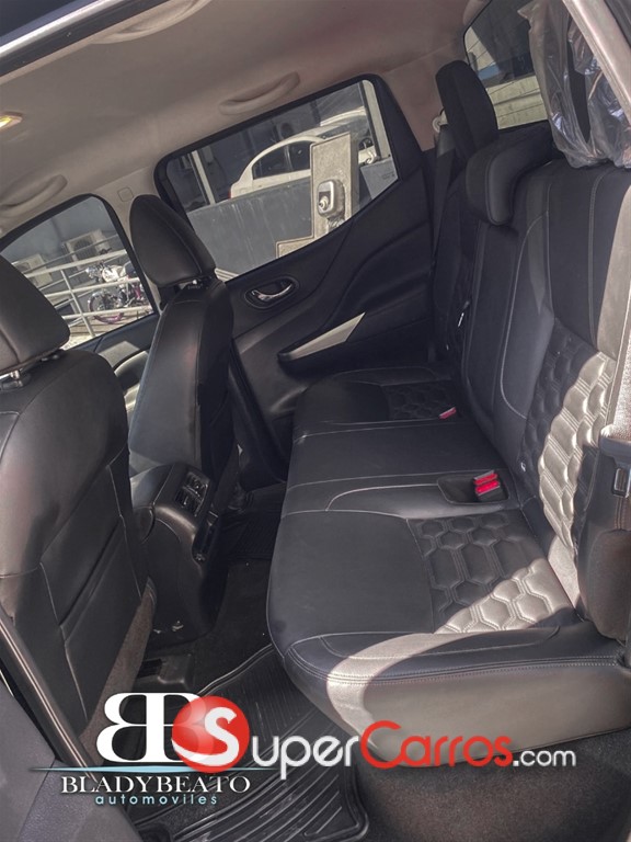 2025 Nissan Frontier LE — foto 5 / 12