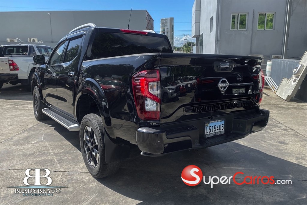 2025 Nissan Frontier LE — foto 7 / 12