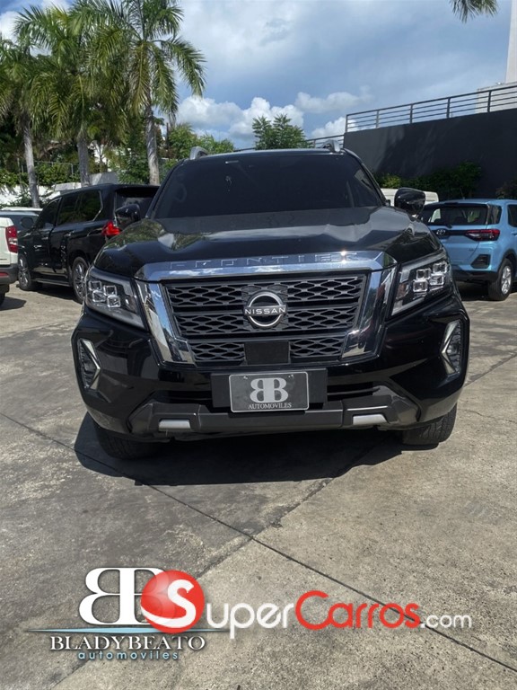 2025 Nissan Frontier LE — foto 12 / 12