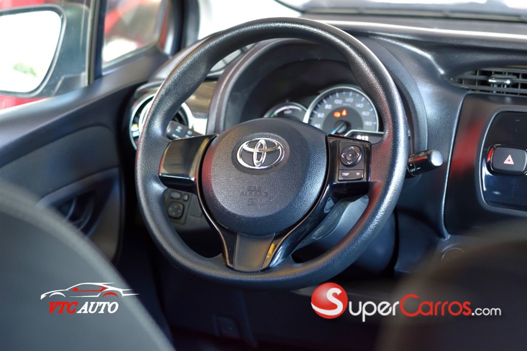 2019 Toyota VITZ — foto 6 / 9