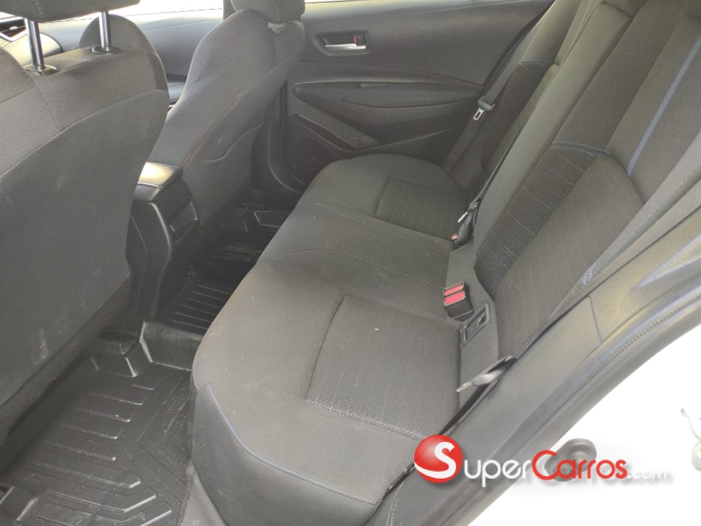 2021 Toyota Corolla SE — foto 4 / 9