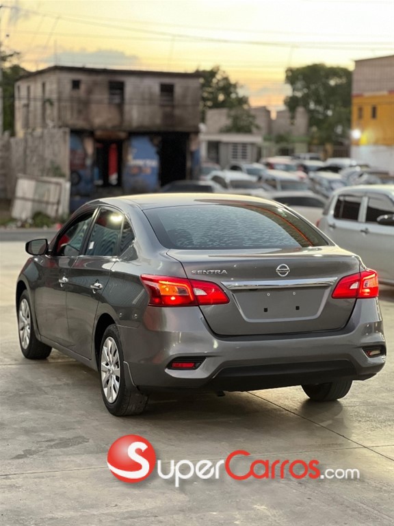 2019 Nissan Sentra SV — foto 5 / 12