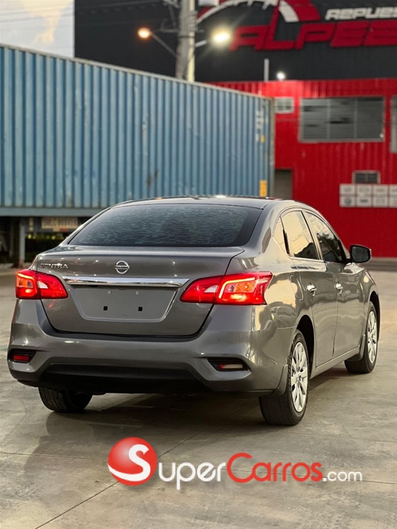 2019 Nissan Sentra SV — foto 6 / 12