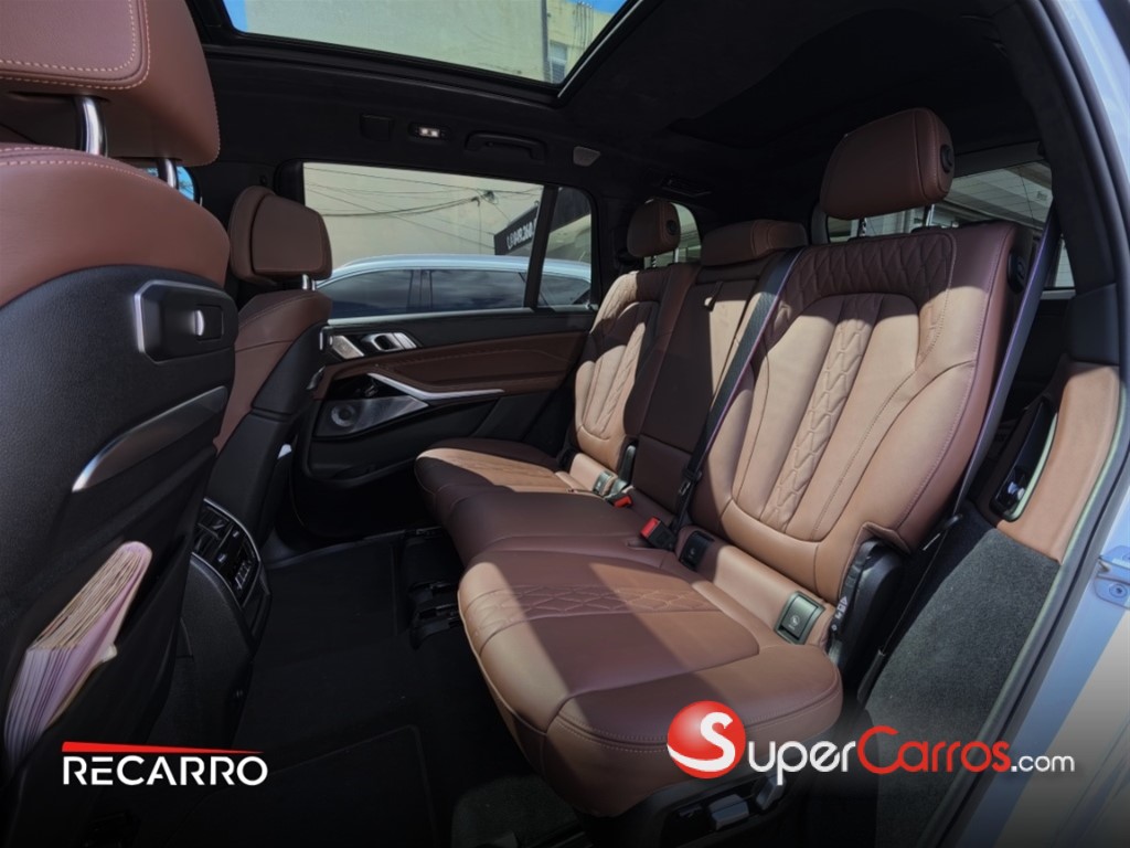 2024 BMW X 7 M60i Xdrive — foto 6 / 8