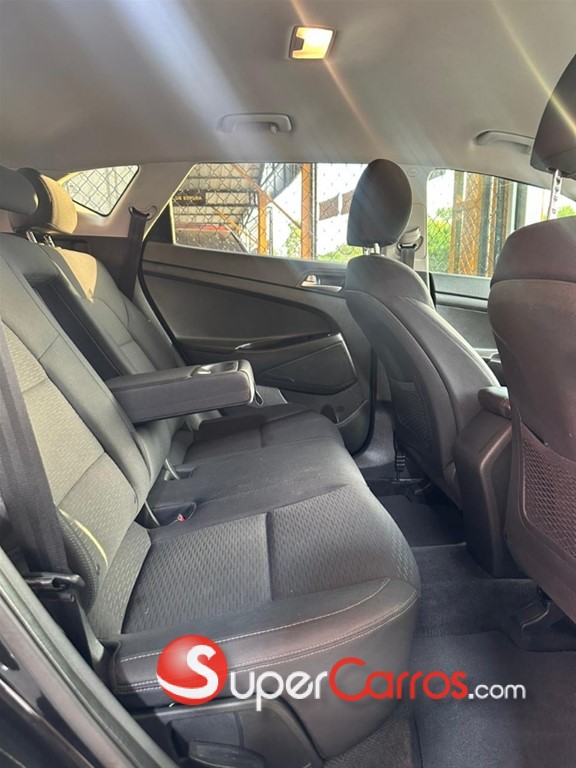 2020 Hyundai Tucson Value — foto 8 / 10