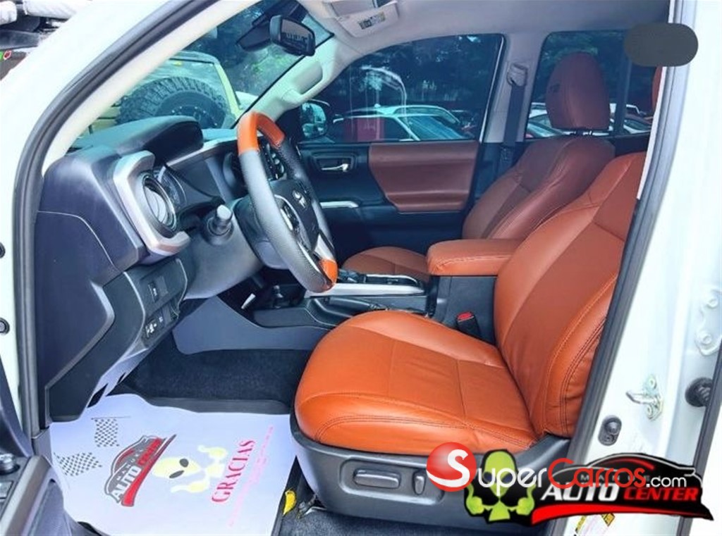 2021 Toyota Tacoma SR5 — foto 2 / 11