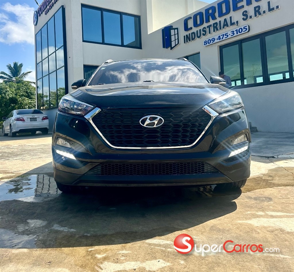 2017 Hyundai Tucson EXCLUSIVE — foto 2 / 6