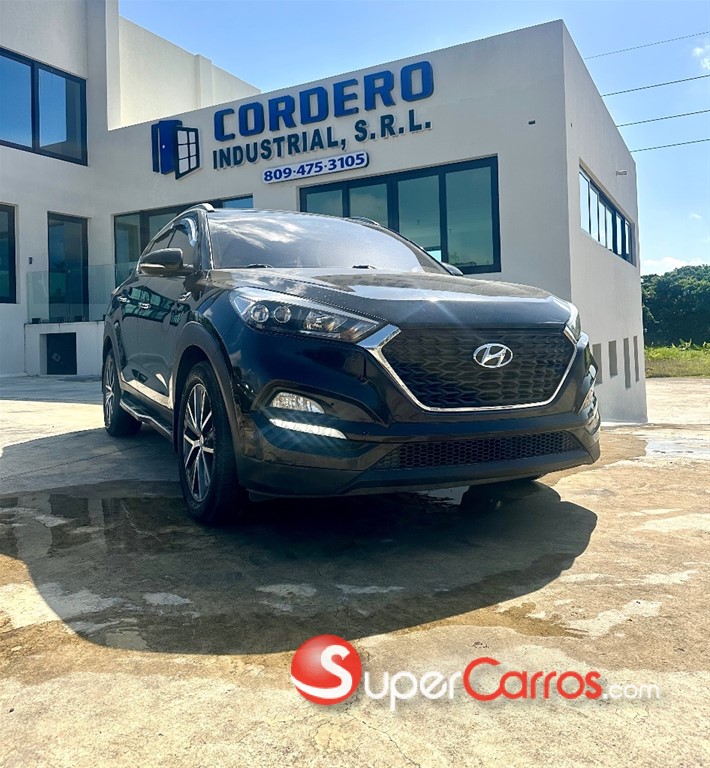 2017 Hyundai Tucson EXCLUSIVE — foto 3 / 6