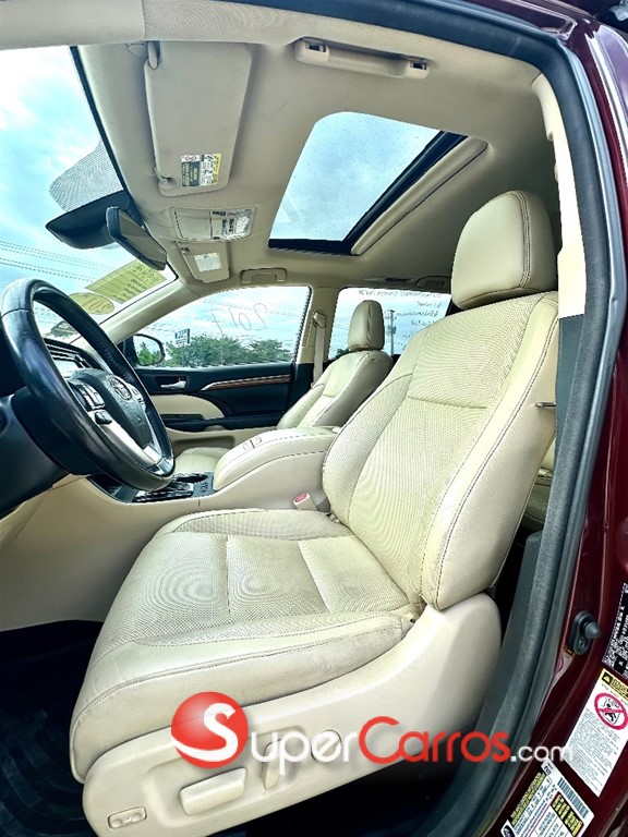 2017 Toyota Highlander Limited — foto 4 / 10