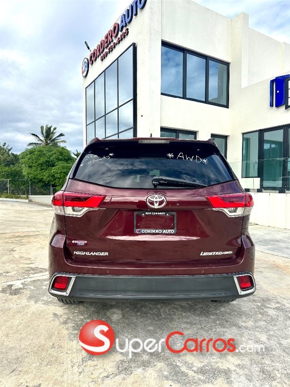 2017 Toyota Highlander Limited — foto 7 / 10