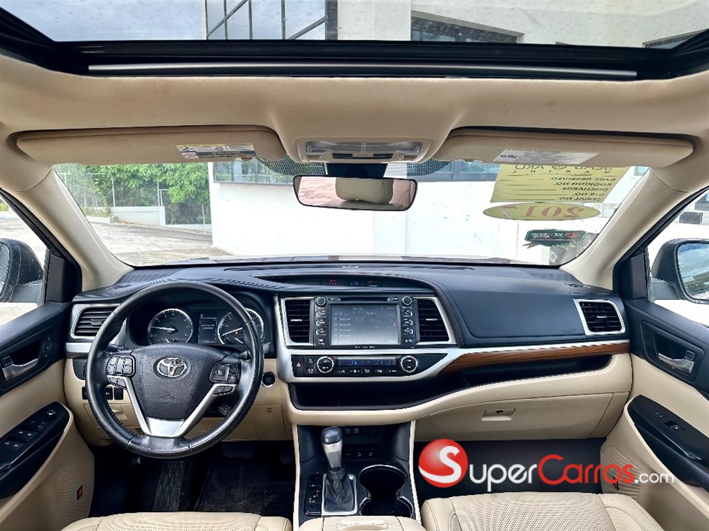 2017 Toyota Highlander Limited — foto 10 / 10