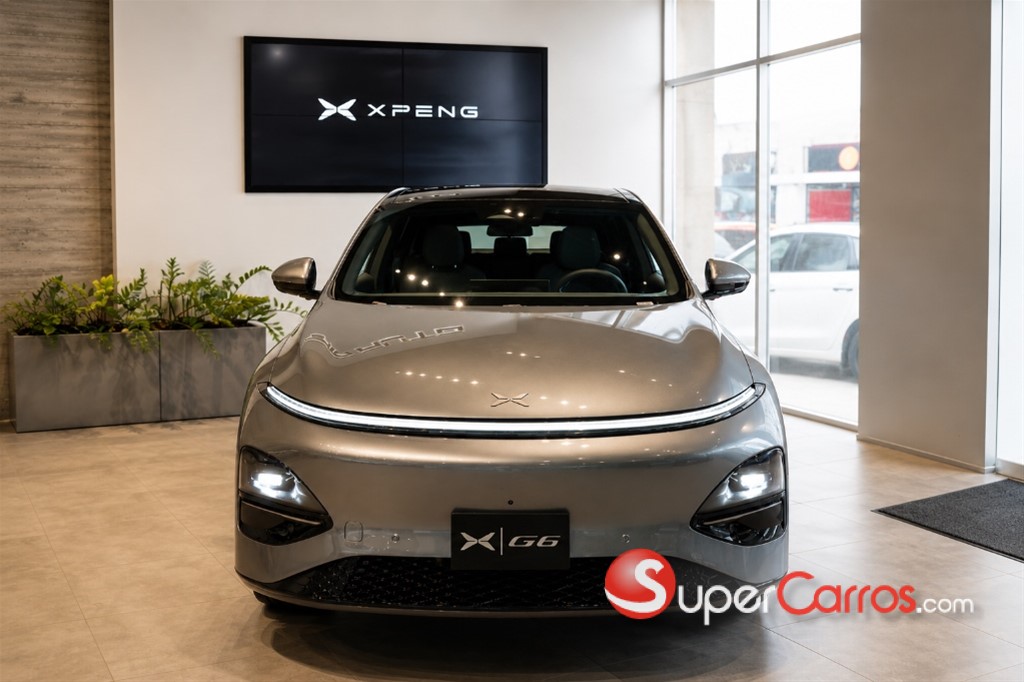 2027 Xpeng G6 Standard Range — foto 3 / 9