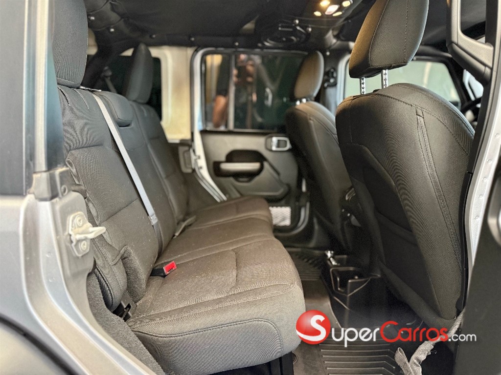 2019 Jeep Wrangler Unlimited Sport — foto 11 / 12