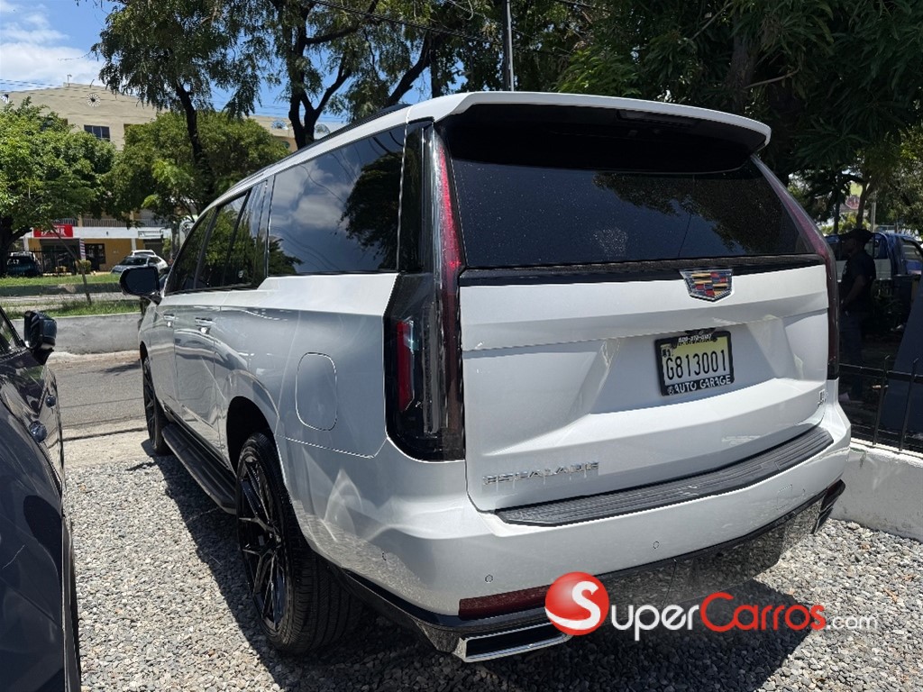 2023 Cadillac Escalade Premium Luxury Long — foto 11 / 12