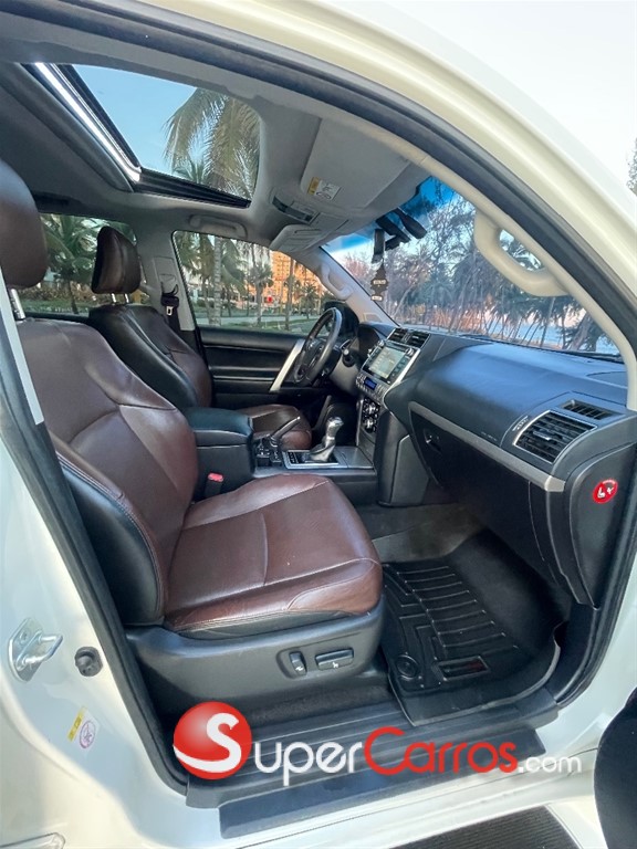 2019 Toyota Land Cruiser Prado VXL — foto 8 / 12