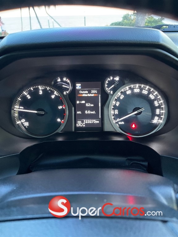 2019 Toyota Land Cruiser Prado VXL — foto 12 / 12