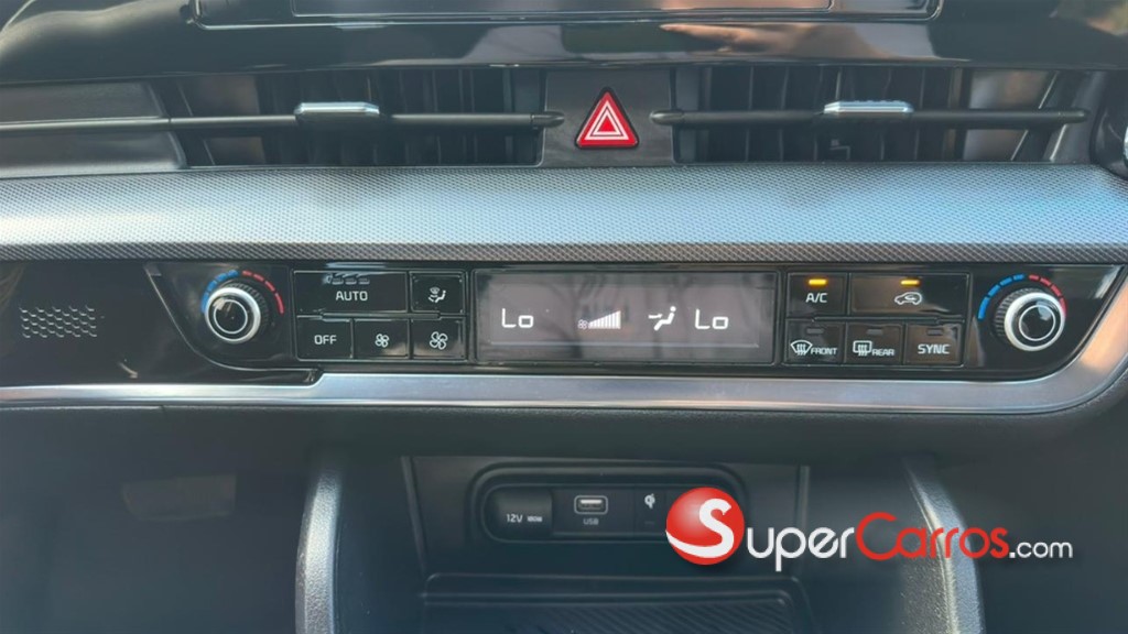 2023 Kia Sportage Luxury — foto 2 / 12