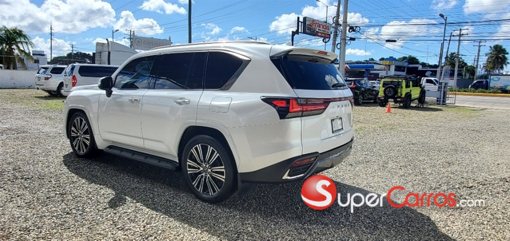 2022 Lexus LX 600 Luxury — foto 8 / 11