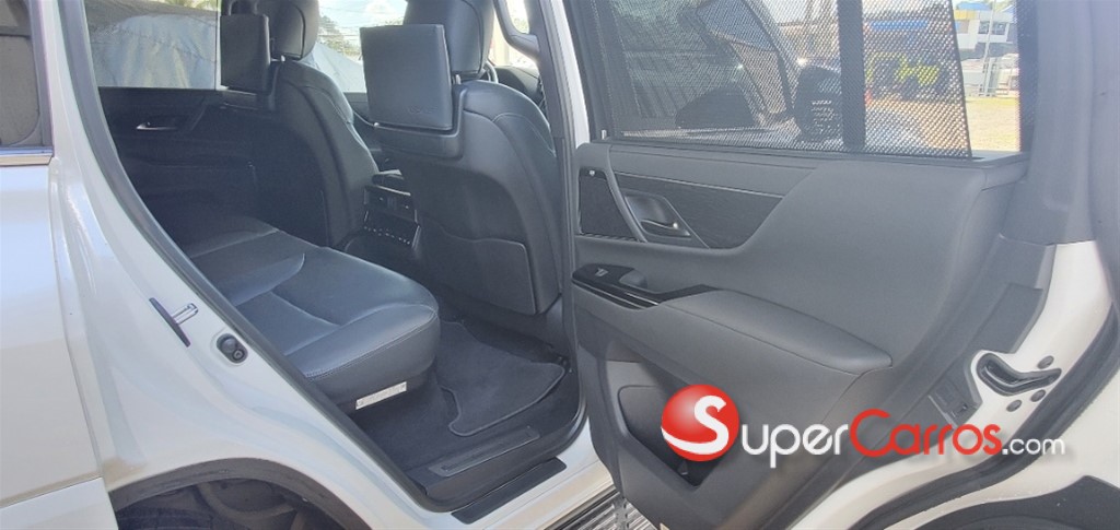 2022 Lexus LX 600 Luxury — foto 11 / 11