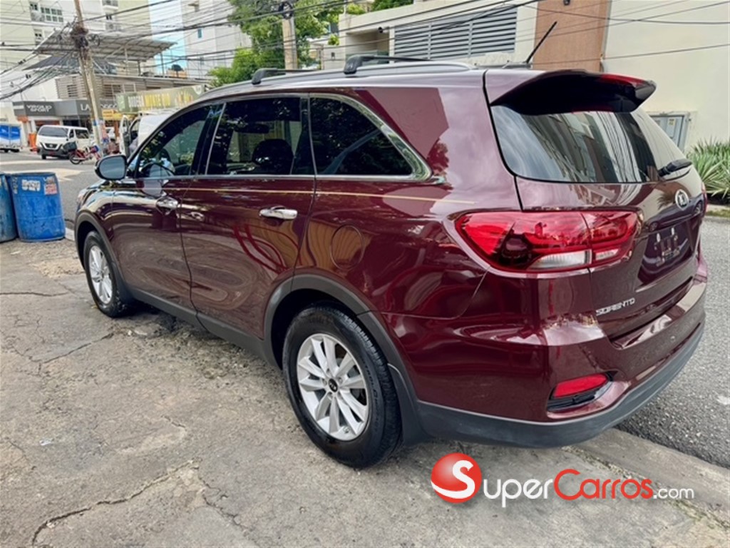 2020 Kia Sorento LX — foto 6 / 11