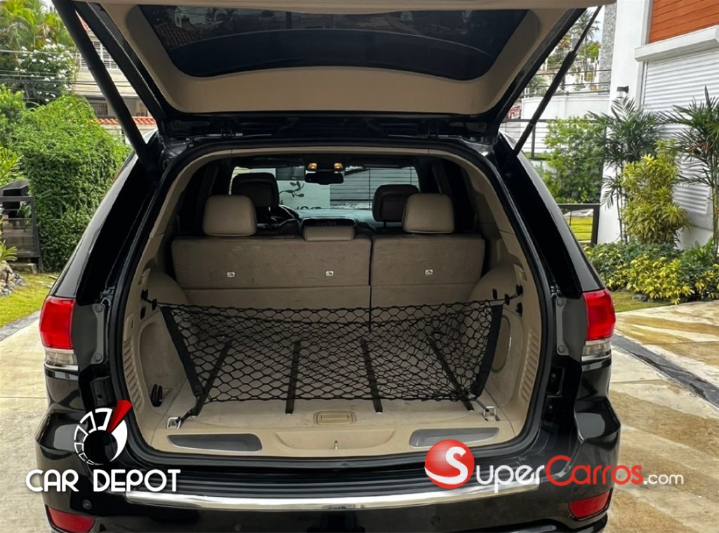 2014 Jeep Grand Cherokee Overland — foto 12 / 12