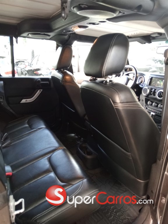 2014 Jeep Wrangler Rubicon — foto 12 / 12