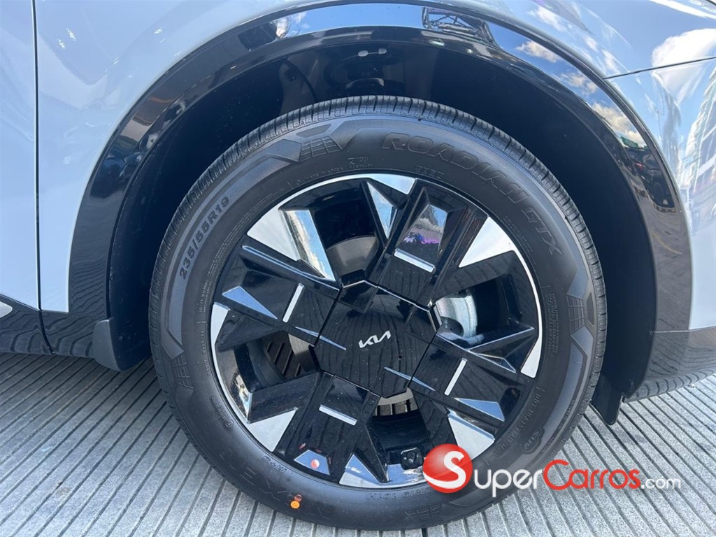 2027 Kia Sportage Luxury — foto 4 / 12
