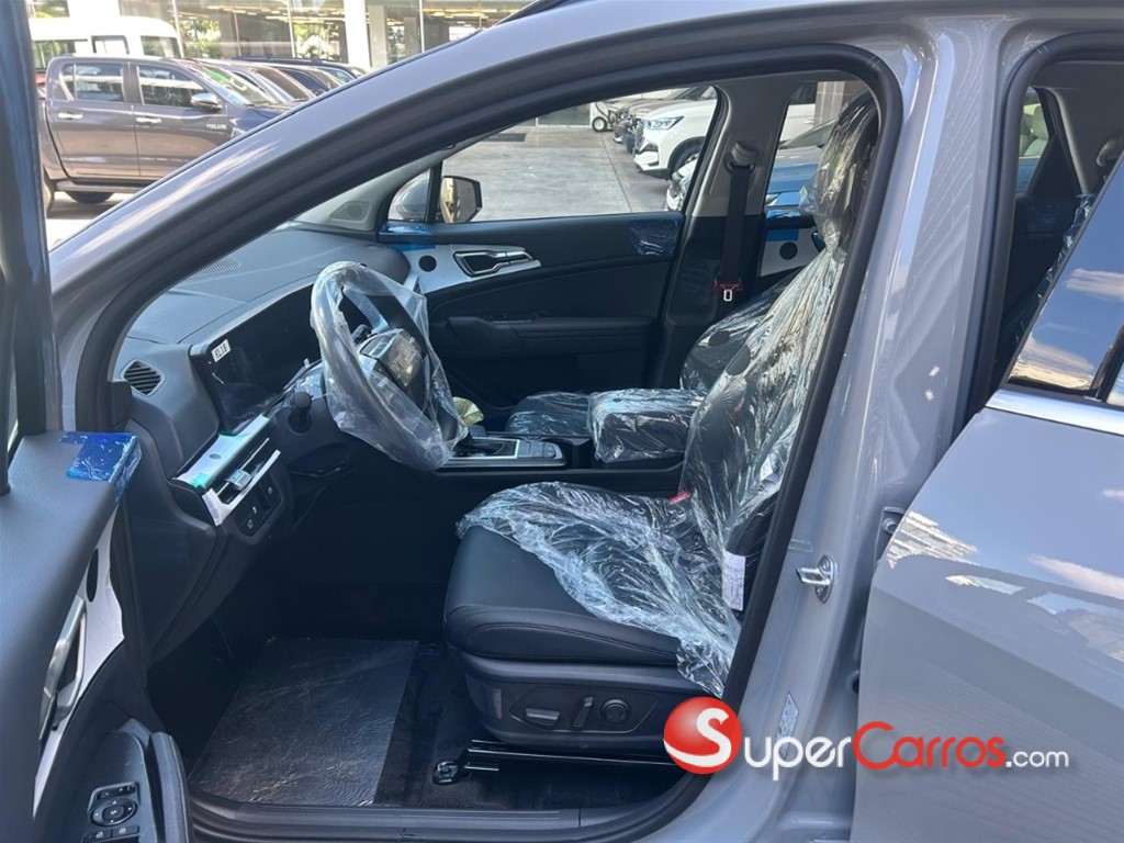 2027 Kia Sportage Luxury — foto 8 / 12