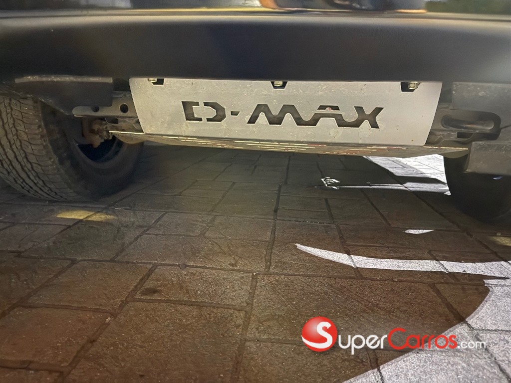 2025 Isuzu DMAX LSE — foto 4 / 9