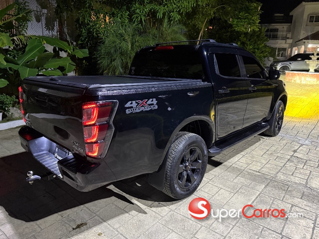 2025 Isuzu DMAX LSE — foto 8 / 9
