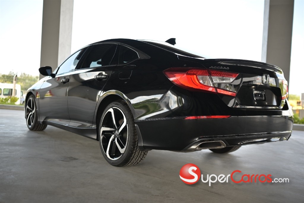 2021 Honda Accord — foto 8 / 12