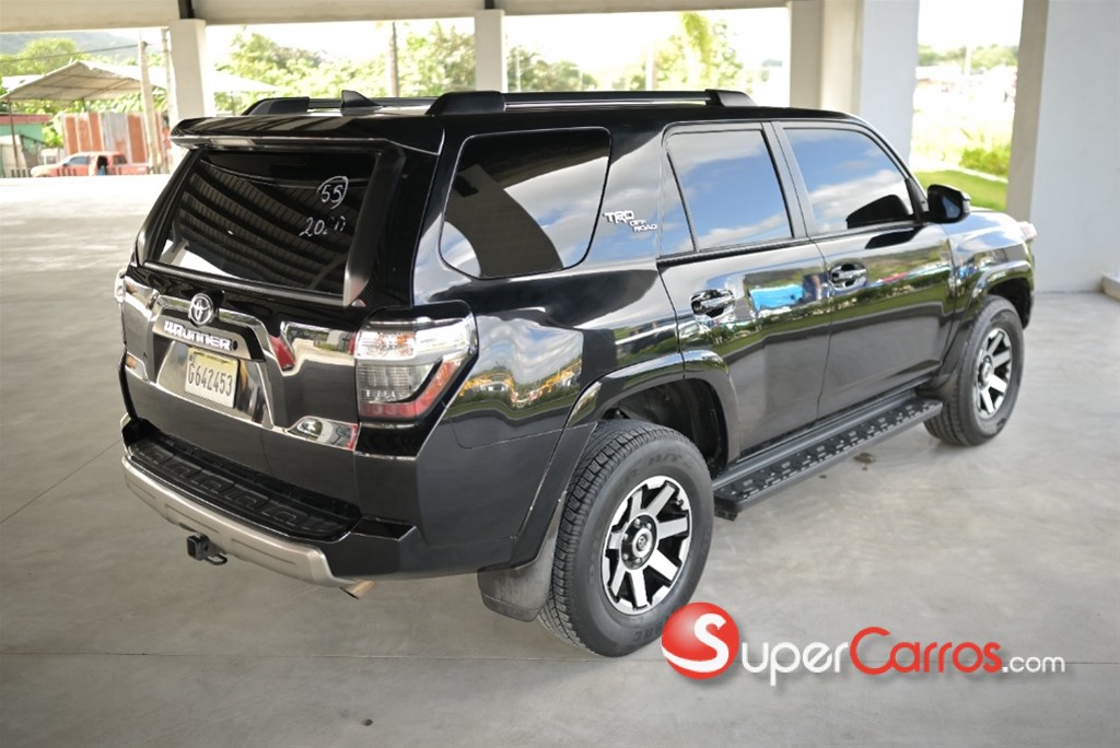 2020 Toyota 4 Runner — foto 3 / 12